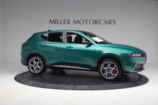 New 2024 Alfa Romeo Tonale Veloce for sale $58,840 at Alfa Romeo of Greenwich in Greenwich CT 06830 15
