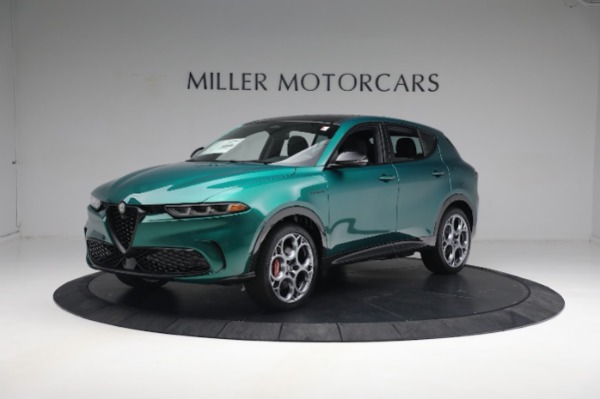New 2024 Alfa Romeo Tonale Veloce for sale $58,840 at Alfa Romeo of Greenwich in Greenwich CT 06830 3