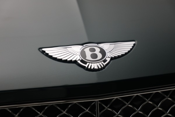 New 2023 Bentley Bentayga Azure Hybrid for sale $258,965 at Alfa Romeo of Greenwich in Greenwich CT 06830 16