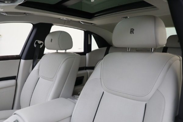 Used 2019 Rolls-Royce Ghost for sale $225,900 at Alfa Romeo of Greenwich in Greenwich CT 06830 23