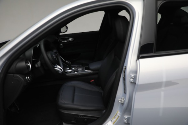 New 2023 Alfa Romeo Giulia Ti for sale Call for price at Alfa Romeo of Greenwich in Greenwich CT 06830 18