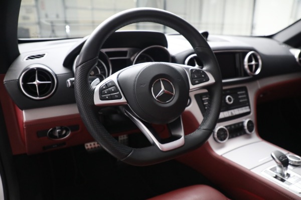 Used 2017 Mercedes-Benz SL-Class SL 450 for sale $62,900 at Alfa Romeo of Greenwich in Greenwich CT 06830 26
