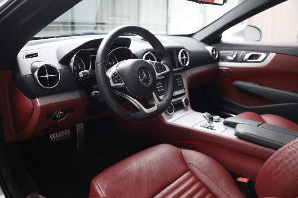 Used 2017 Mercedes-Benz SL-Class SL 450 for sale $62,900 at Alfa Romeo of Greenwich in Greenwich CT 06830 27