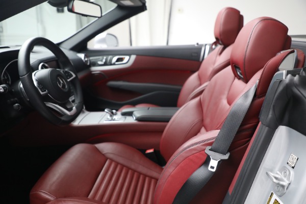 Used 2017 Mercedes-Benz SL-Class SL 450 for sale $62,900 at Alfa Romeo of Greenwich in Greenwich CT 06830 28