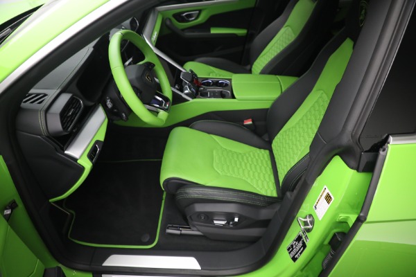 Used 2022 Lamborghini Urus for sale $269,900 at Alfa Romeo of Greenwich in Greenwich CT 06830 17