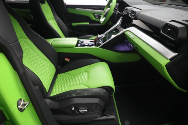 Used 2022 Lamborghini Urus for sale $269,900 at Alfa Romeo of Greenwich in Greenwich CT 06830 22