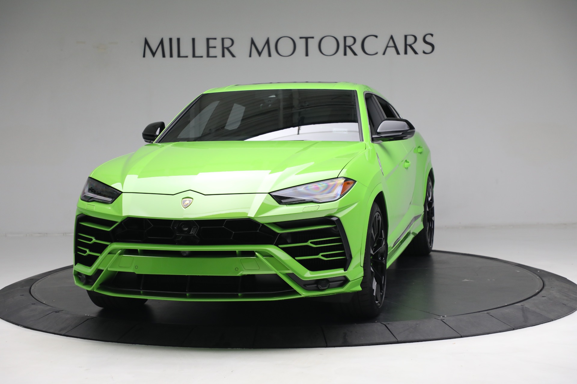 Used 2022 Lamborghini Urus for sale $269,900 at Alfa Romeo of Greenwich in Greenwich CT 06830 1