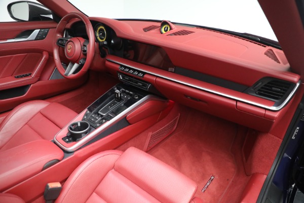 Used 2022 Porsche 911 Turbo S for sale $261,900 at Alfa Romeo of Greenwich in Greenwich CT 06830 25