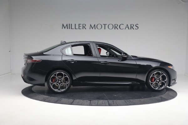 New 2024 Alfa Romeo Giulia Veloce for sale $55,350 at Alfa Romeo of Greenwich in Greenwich CT 06830 14
