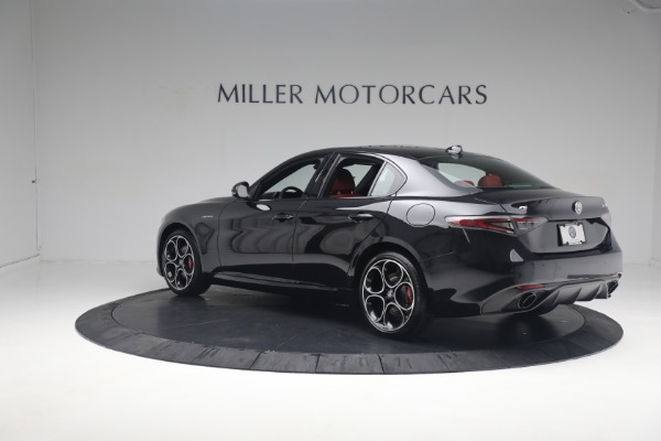 New 2024 Alfa Romeo Giulia Veloce for sale $55,350 at Alfa Romeo of Greenwich in Greenwich CT 06830 7