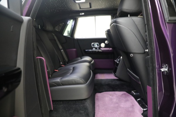 Used 2020 Rolls-Royce Phantom for sale $394,900 at Alfa Romeo of Greenwich in Greenwich CT 06830 22