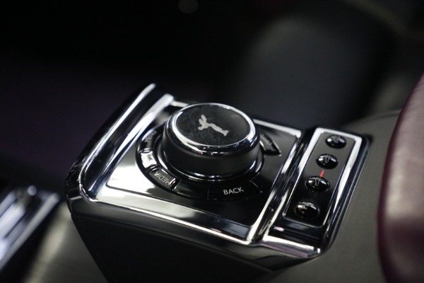 Used 2020 Rolls-Royce Phantom for sale $394,900 at Alfa Romeo of Greenwich in Greenwich CT 06830 25