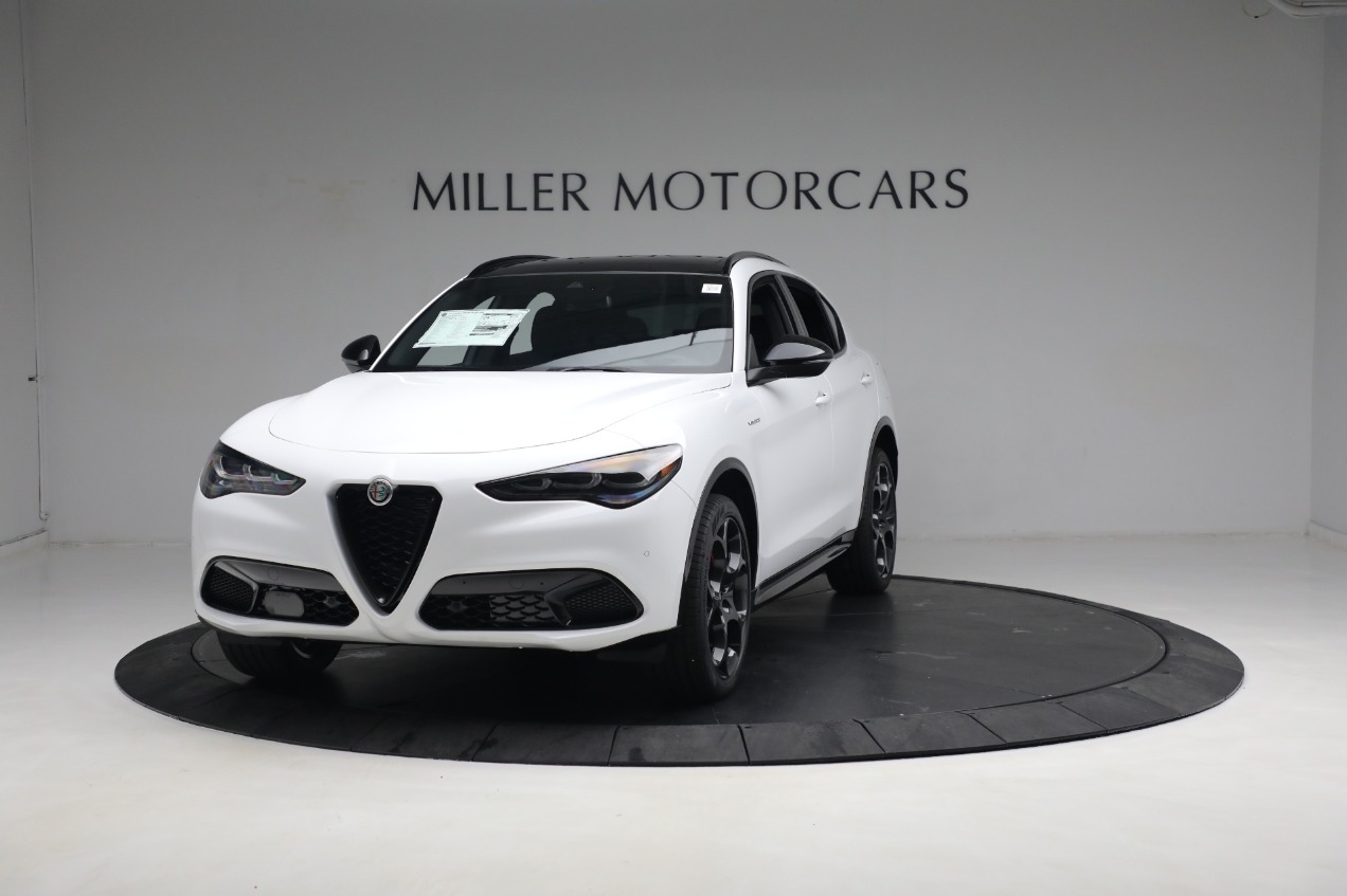 New 2024 Alfa Romeo Stelvio Veloce for sale $55,495 at Alfa Romeo of Greenwich in Greenwich CT 06830 1