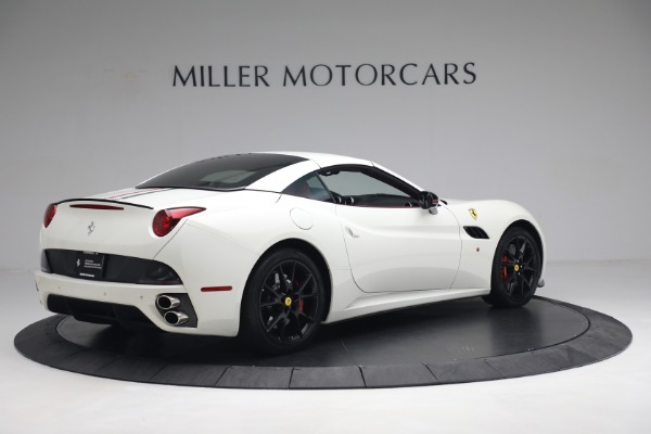 Used 2014 Ferrari California for sale $134,900 at Alfa Romeo of Greenwich in Greenwich CT 06830 16