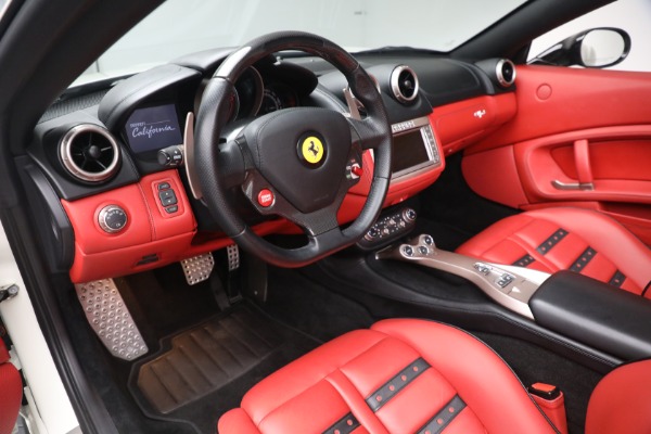 Used 2014 Ferrari California for sale $134,900 at Alfa Romeo of Greenwich in Greenwich CT 06830 19