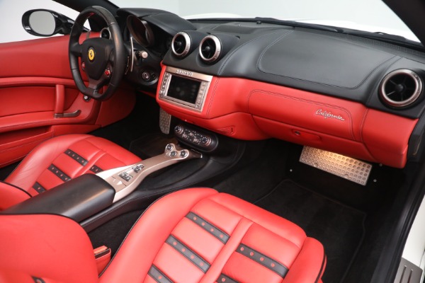 Used 2014 Ferrari California for sale $134,900 at Alfa Romeo of Greenwich in Greenwich CT 06830 23