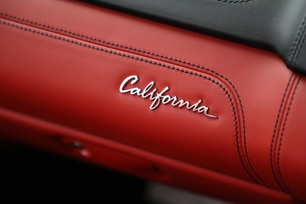 Used 2014 Ferrari California for sale $134,900 at Alfa Romeo of Greenwich in Greenwich CT 06830 28