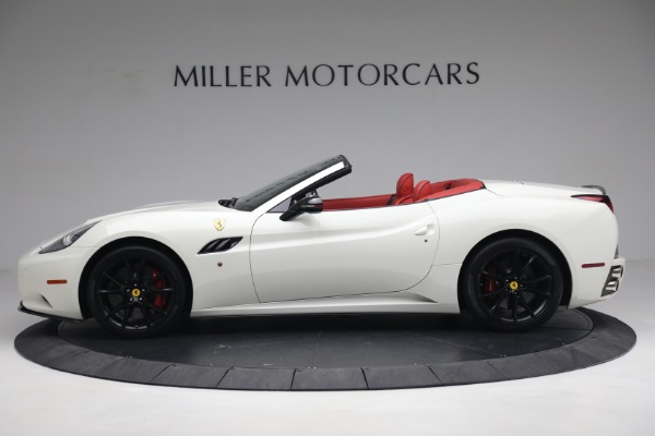 Used 2014 Ferrari California for sale $134,900 at Alfa Romeo of Greenwich in Greenwich CT 06830 3