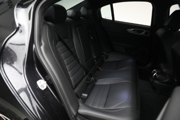 New 2024 Alfa Romeo Giulia Veloce for sale Sold at Alfa Romeo of Greenwich in Greenwich CT 06830 28
