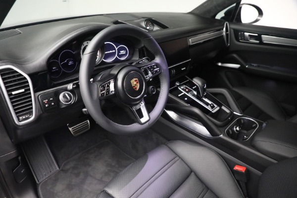Used 2023 Porsche Cayenne Turbo Coupe for sale $149,900 at Alfa Romeo of Greenwich in Greenwich CT 06830 14