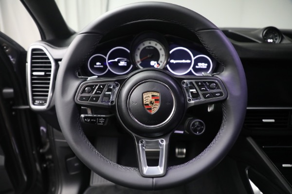 Used 2023 Porsche Cayenne Turbo Coupe for sale $149,900 at Alfa Romeo of Greenwich in Greenwich CT 06830 20