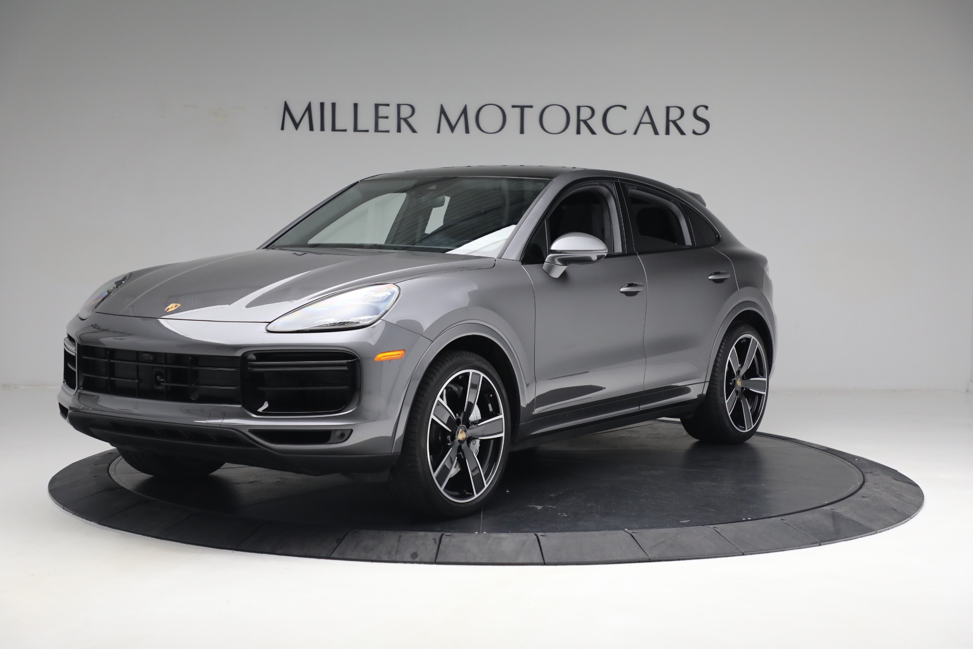 Used 2023 Porsche Cayenne Turbo Coupe for sale $149,900 at Alfa Romeo of Greenwich in Greenwich CT 06830 1