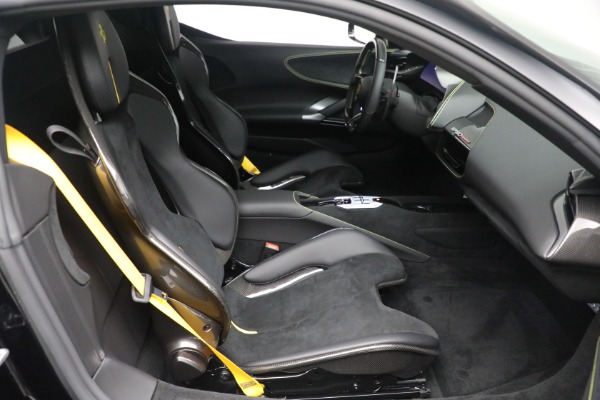 Used 2022 Ferrari SF90 Stradale for sale $629,900 at Alfa Romeo of Greenwich in Greenwich CT 06830 16
