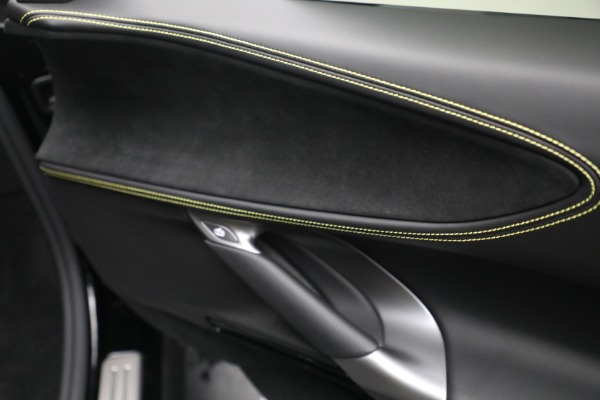 Used 2022 Ferrari SF90 Stradale for sale $629,900 at Alfa Romeo of Greenwich in Greenwich CT 06830 20