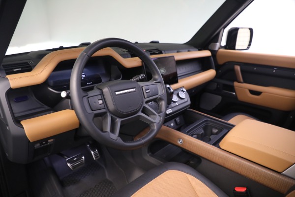 Used 2023 Land Rover Defender 130 X for sale $99,900 at Alfa Romeo of Greenwich in Greenwich CT 06830 16