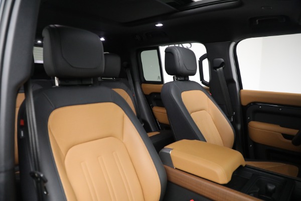 Used 2023 Land Rover Defender 130 X for sale $99,900 at Alfa Romeo of Greenwich in Greenwich CT 06830 24