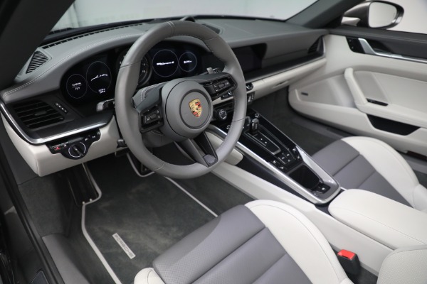 Used 2021 Porsche 911 Carrera S for sale $159,900 at Alfa Romeo of Greenwich in Greenwich CT 06830 19