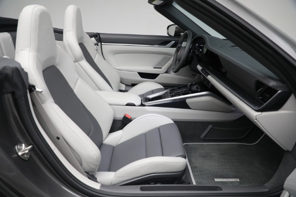 Used 2021 Porsche 911 Carrera S for sale $159,900 at Alfa Romeo of Greenwich in Greenwich CT 06830 25
