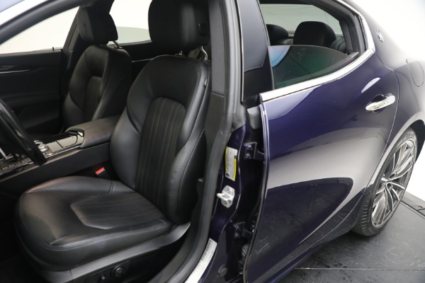 Used 2020 Maserati Ghibli SQ4 for sale Sold at Alfa Romeo of Greenwich in Greenwich CT 06830 22