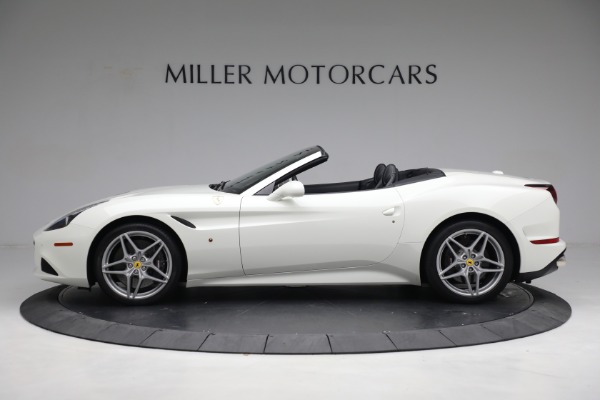 Used 2017 Ferrari California T for sale $151,900 at Alfa Romeo of Greenwich in Greenwich CT 06830 3