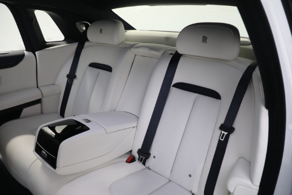 Used 2022 Rolls-Royce Ghost for sale Sold at Alfa Romeo of Greenwich in Greenwich CT 06830 21