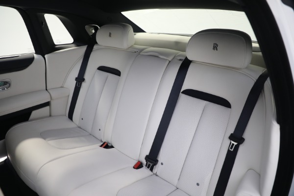 Used 2022 Rolls-Royce Ghost for sale Sold at Alfa Romeo of Greenwich in Greenwich CT 06830 22