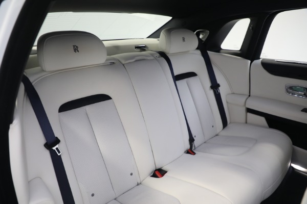 Used 2022 Rolls-Royce Ghost for sale $295,900 at Alfa Romeo of Greenwich in Greenwich CT 06830 23