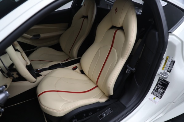 Used 2022 Ferrari F8 Tributo for sale $399,900 at Alfa Romeo of Greenwich in Greenwich CT 06830 15
