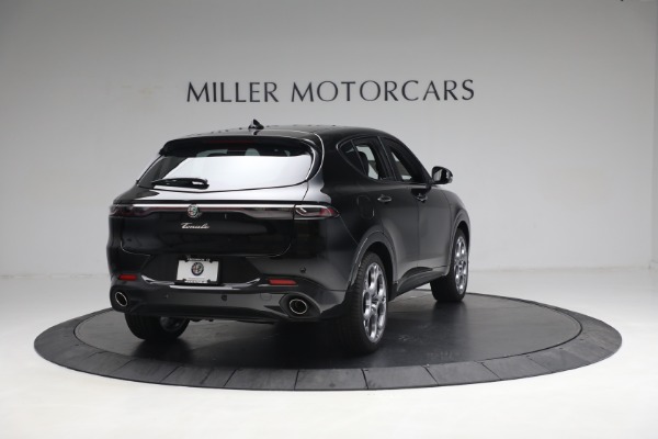 New 2024 Alfa Romeo Tonale Veloce for sale $54,790 at Alfa Romeo of Greenwich in Greenwich CT 06830 11