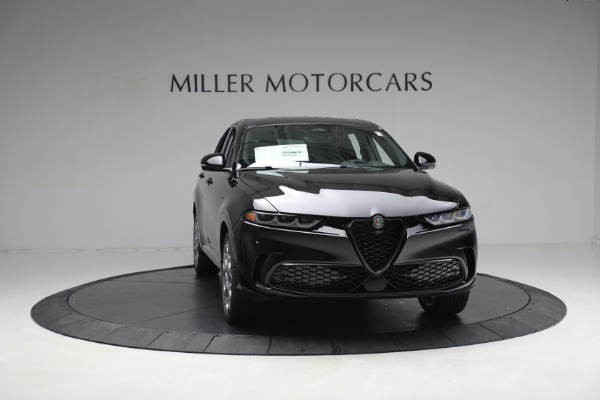 New 2024 Alfa Romeo Tonale Veloce for sale $54,790 at Alfa Romeo of Greenwich in Greenwich CT 06830 19