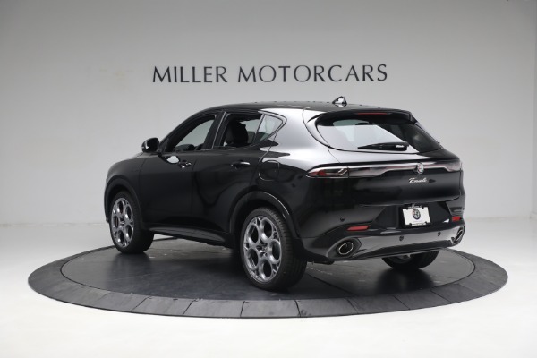 New 2024 Alfa Romeo Tonale Veloce for sale $54,790 at Alfa Romeo of Greenwich in Greenwich CT 06830 8
