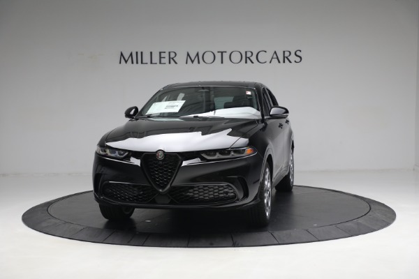New 2024 Alfa Romeo Tonale Veloce for sale $54,790 at Alfa Romeo of Greenwich in Greenwich CT 06830 1