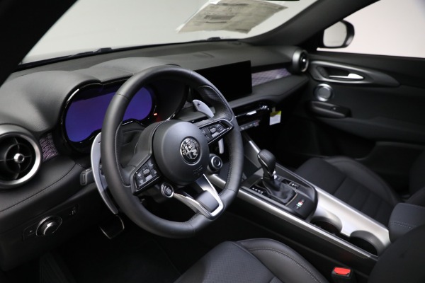 Used 2024 Alfa Romeo Tonale Veloce for sale Call for price at Alfa Romeo of Greenwich in Greenwich CT 06830 14