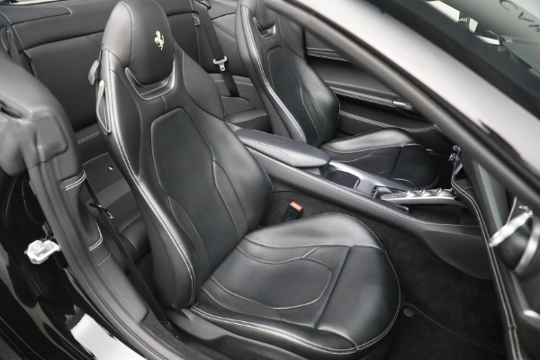 Used 2019 Ferrari Portofino for sale $217,900 at Alfa Romeo of Greenwich in Greenwich CT 06830 25