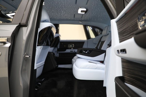 New 2024 Rolls-Royce Phantom for sale Sold at Alfa Romeo of Greenwich in Greenwich CT 06830 25