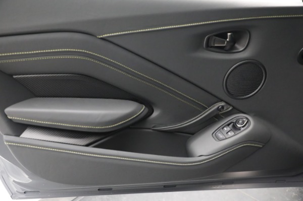 New 2023 Aston Martin Vantage V8 for sale $184,986 at Alfa Romeo of Greenwich in Greenwich CT 06830 17