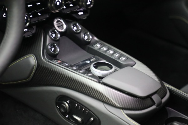 New 2023 Aston Martin Vantage V8 for sale $184,986 at Alfa Romeo of Greenwich in Greenwich CT 06830 18