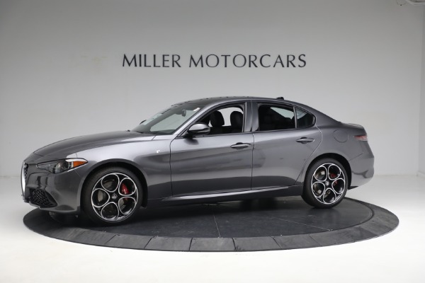 New 2024 Alfa Romeo Giulia Ti for sale $51,870 at Alfa Romeo of Greenwich in Greenwich CT 06830 4