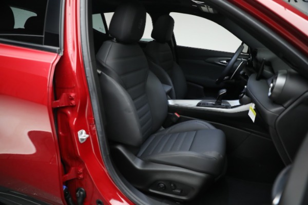 New 2024 Alfa Romeo Tonale Veloce for sale Sold at Alfa Romeo of Greenwich in Greenwich CT 06830 23