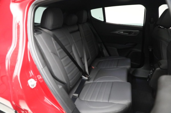 New 2024 Alfa Romeo Tonale Veloce for sale Sold at Alfa Romeo of Greenwich in Greenwich CT 06830 27